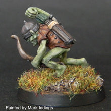 Load image into Gallery viewer, 51-0002:  Goblin Archer in Armor, Reloading
