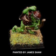 Load image into Gallery viewer, 51-0002: Goblin Archer in Armor, Reloading