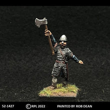 Load image into Gallery viewer, 52-1427: Avalon Men-at-Arms with Axe Raised, in Chainmail