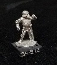 Load image into Gallery viewer, 52-1811: Imperial Pikeman, Advancing, with Sallet