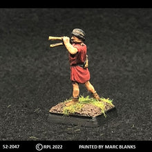 Load image into Gallery viewer, 52-2047: Hoplite Musician with Horn