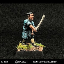 Load image into Gallery viewer, 52-3076: Ronin with Katana Forward