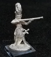 Load image into Gallery viewer, 52-5156: Jannissary Arquebusier, Firing