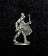 Load image into Gallery viewer, 52-8232: Egyptian Drummer