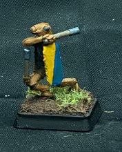 Load image into Gallery viewer, 53-0552: Insect Warrior with Clubs