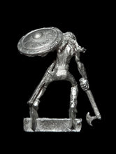 Load image into Gallery viewer, 52-1671:  Northman Cavalry with Axe [rider only]
