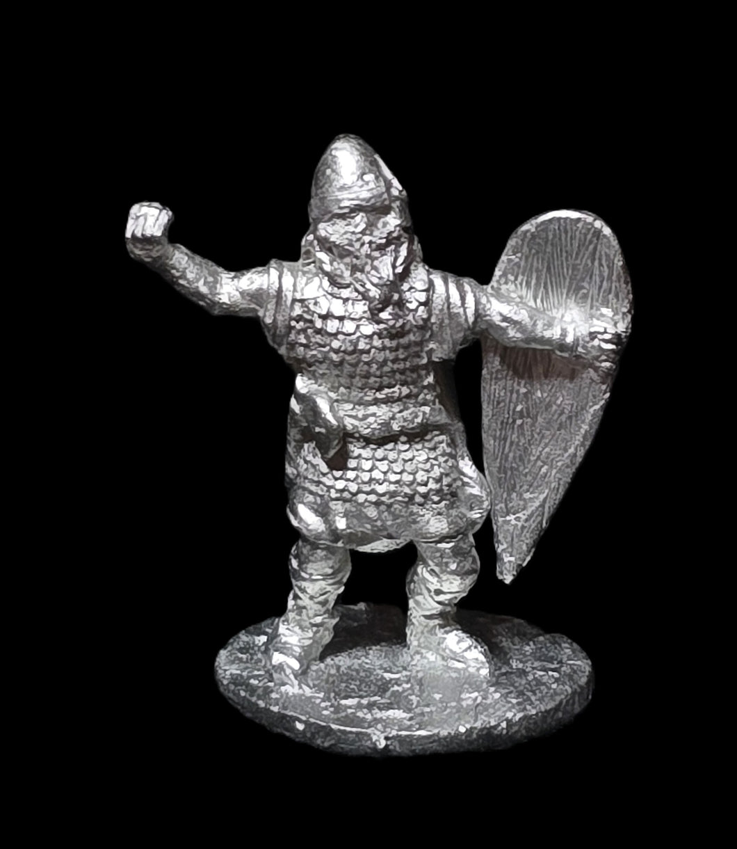 52-1657:  Northman Raider with Open Hand and Kite Shield