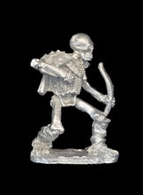Load image into Gallery viewer, 51-3732: Skeletal Archer, Advancing
