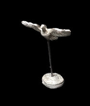 Load image into Gallery viewer, 48-0042:  Osprey
