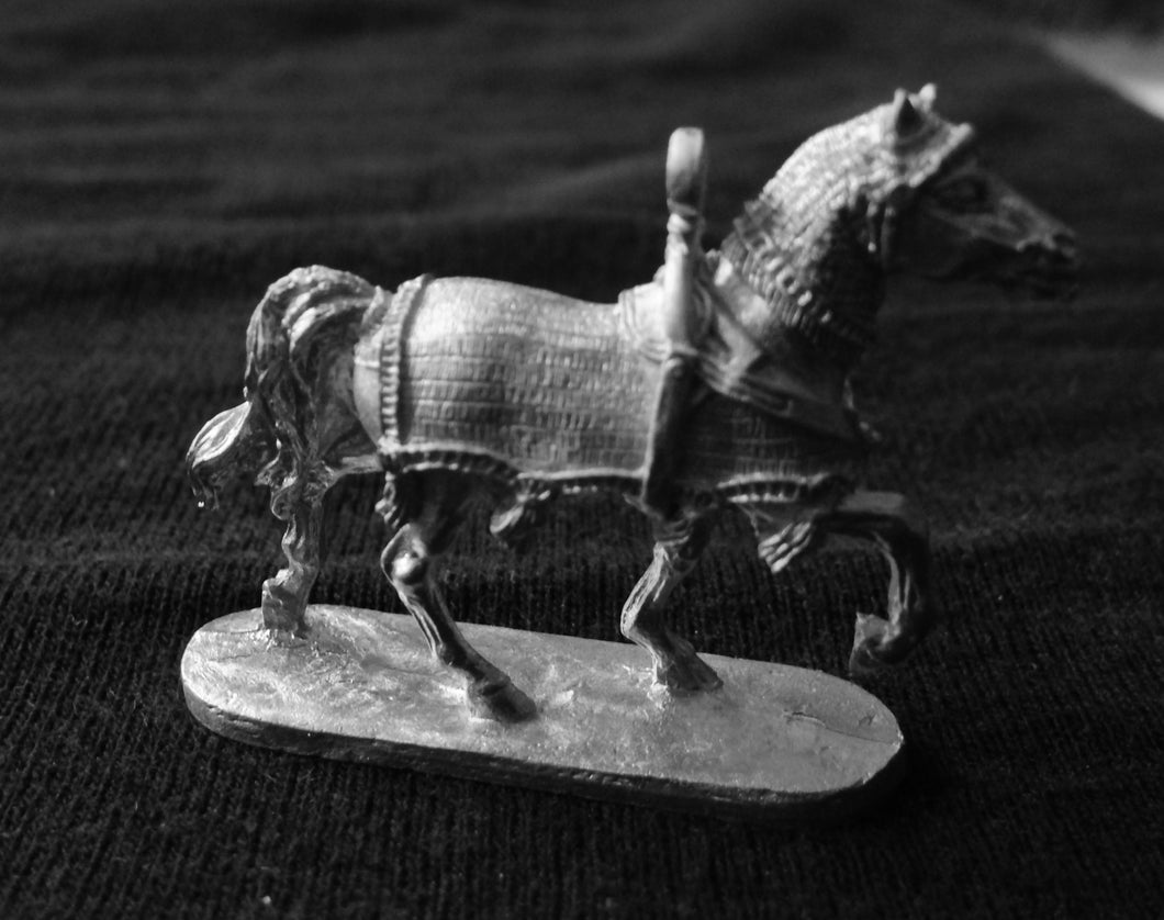48-0217:  Chariot Horse, Lightly Armored I, Right Leg Raised