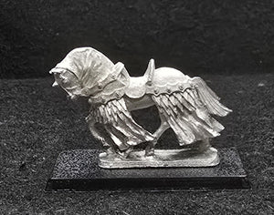 48-0361:  Horse - Caparison, Head Turned