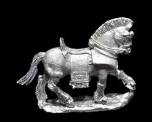 Load image into Gallery viewer, 48-0392:  Horse, Armored, F.L. Forward
