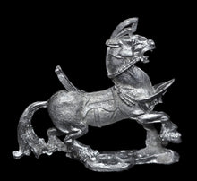 Load image into Gallery viewer, 48-0395: Horse, Ornate Plate Armor, Chest Prow

