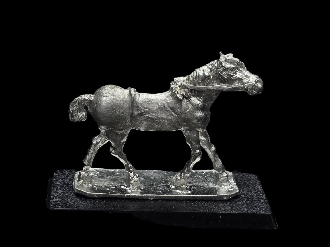 48-0551:  WarHorse, Advancing