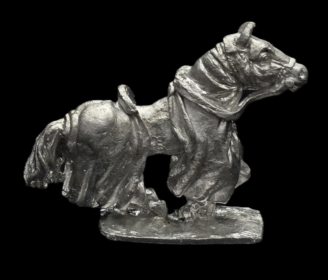 48-0562:  Medium Horse, Caparison, Running