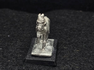 48-0574:  Medium Horse, Prancing