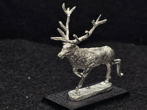 48-0635:  Great Stag, Right Leg Raised