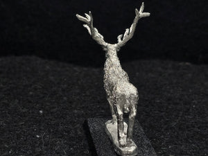 48-0635:  Great Stag, Right Leg Raised
