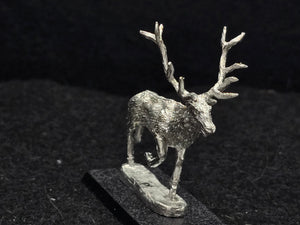 48-0635:  Great Stag, Right Leg Raised