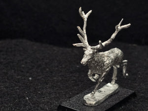 48-0635:  Great Stag, Right Leg Raised