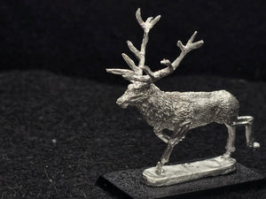 48-0635:  Great Stag, Right Leg Raised