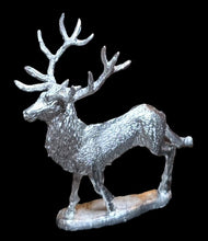 Load image into Gallery viewer, 48-0636:  Great Stag, Right Leg Forward
