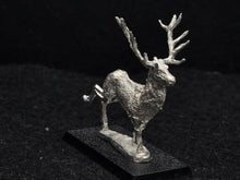Load image into Gallery viewer, 48-0636:  Great Stag, Right Leg Forward
