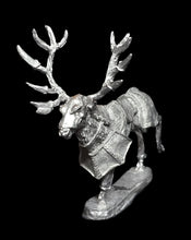 Load image into Gallery viewer, 48-0637:  Great Stag, Armored, Right Leg Raised
