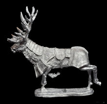Load image into Gallery viewer, 48-0637:  Great Stag, Armored, Right Leg Raised

