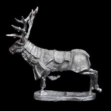 Load image into Gallery viewer, 48-0637:  Great Stag, Armored, Right Leg Raised
