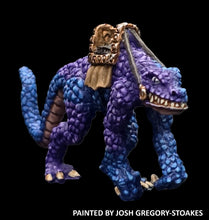Load image into Gallery viewer, 48-0687:  Lizard Mount, Heavy Scales, Advancing Left
