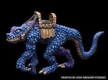 Load image into Gallery viewer, 48-0687:  Lizard Mount, Heavy Scales, Advancing Left
