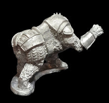 Load image into Gallery viewer, 48-0877:  Titanic Bear, Plate Armor, RF Raised, Closed Mouth
