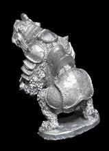 Load image into Gallery viewer, 48-0878:  Titanic Bear, Plate Armor, LF Raised, Open Mouth
