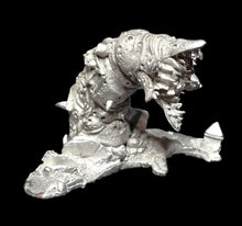 Load image into Gallery viewer, 48-0994:  Giant Tomb Worm
