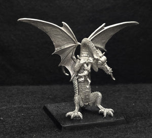 49-0182:  Dragon With Victim