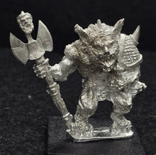 Load image into Gallery viewer, 49-0284:  Beastial Titan with Axe and Victim
