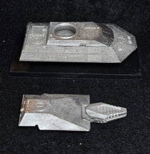 Load image into Gallery viewer, 49-6724:  Anti-Gravity Tank with Ion Cannon
