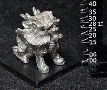 Load image into Gallery viewer, 49-9105:  Lion Statue
