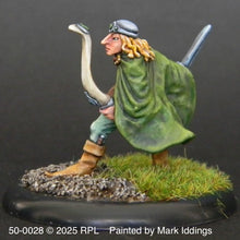 Load image into Gallery viewer, 50-0028:  Elf Ranger, Sword Back, Bow at Side
