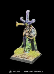 50-0046:  Elf Musician, with Horn and Bow (Chariot Command)