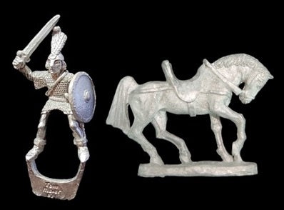 50-0087/48-0509:  Elf Adventurer with Sword and Shield, Mounted [rider and mount]