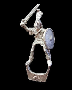 50-0087/48-0509:  Elf Adventurer with Sword and Shield, Mounted [rider and mount]