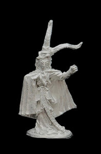 50-0090:  Elf Spellcaster, Cloaked, with Headdress