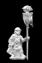 Load image into Gallery viewer, 50-0232:  Halfling Standard Bearer
