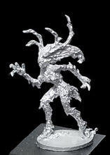 Load image into Gallery viewer, 50-0251:  Dryad Warrior, Advancing
