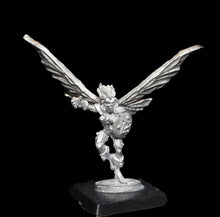 Load image into Gallery viewer, 50-0527:  Fairy Warrior with Round Shield, Weapon Options
