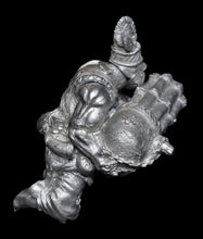 Load image into Gallery viewer, 50-0868:  Giant Ogre Mercenary with Volley Gun, Kneeling
