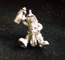 Load image into Gallery viewer, 50-0154:  Dwarf Pilot III, Bomb Raised, without label
