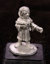 Load image into Gallery viewer, 50-0185:  Dwarf Mage, Female
